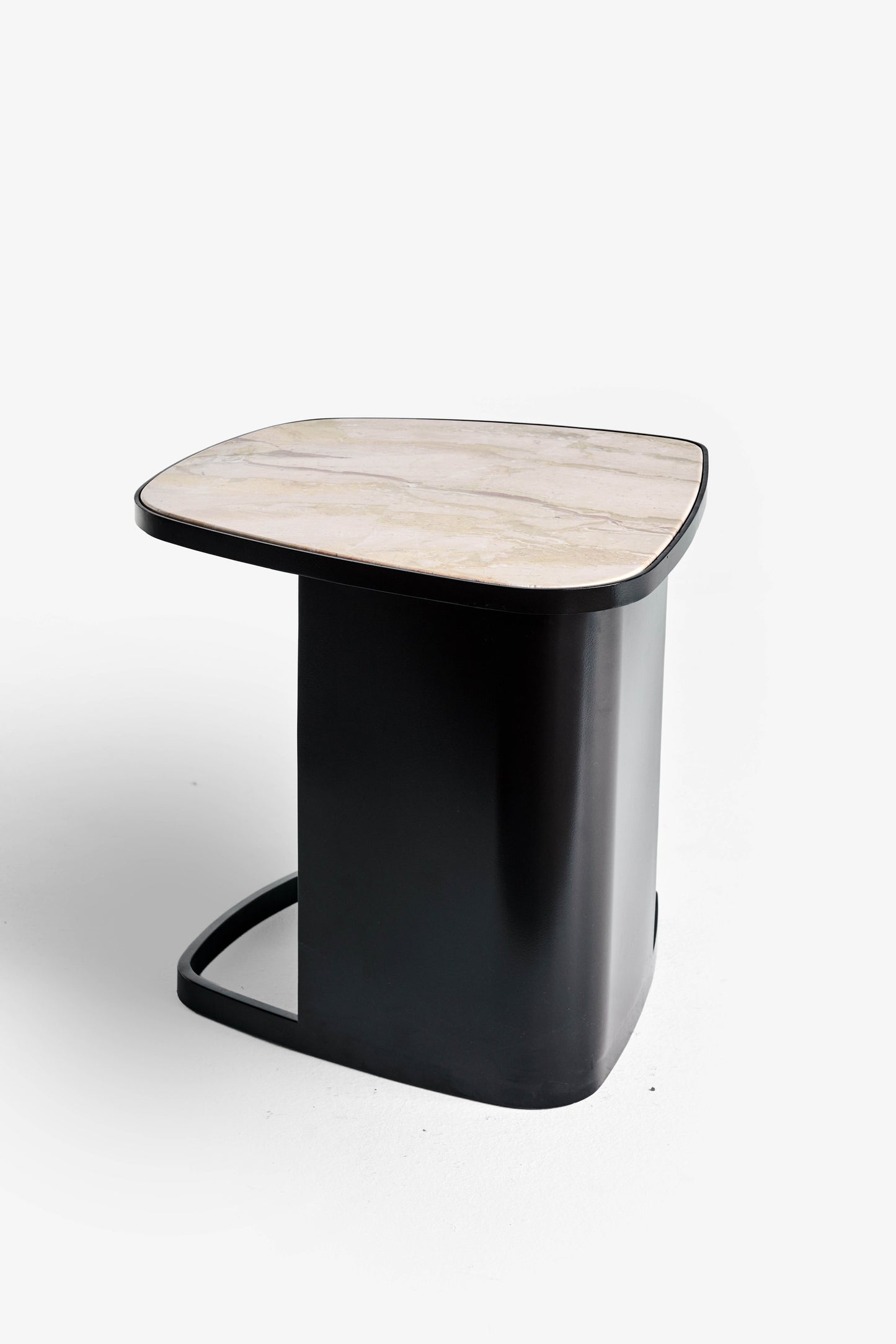 L-Shape Curve (Italian Beige Breccia Marble)